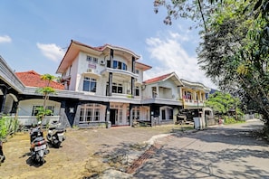 Fachada da propriedade