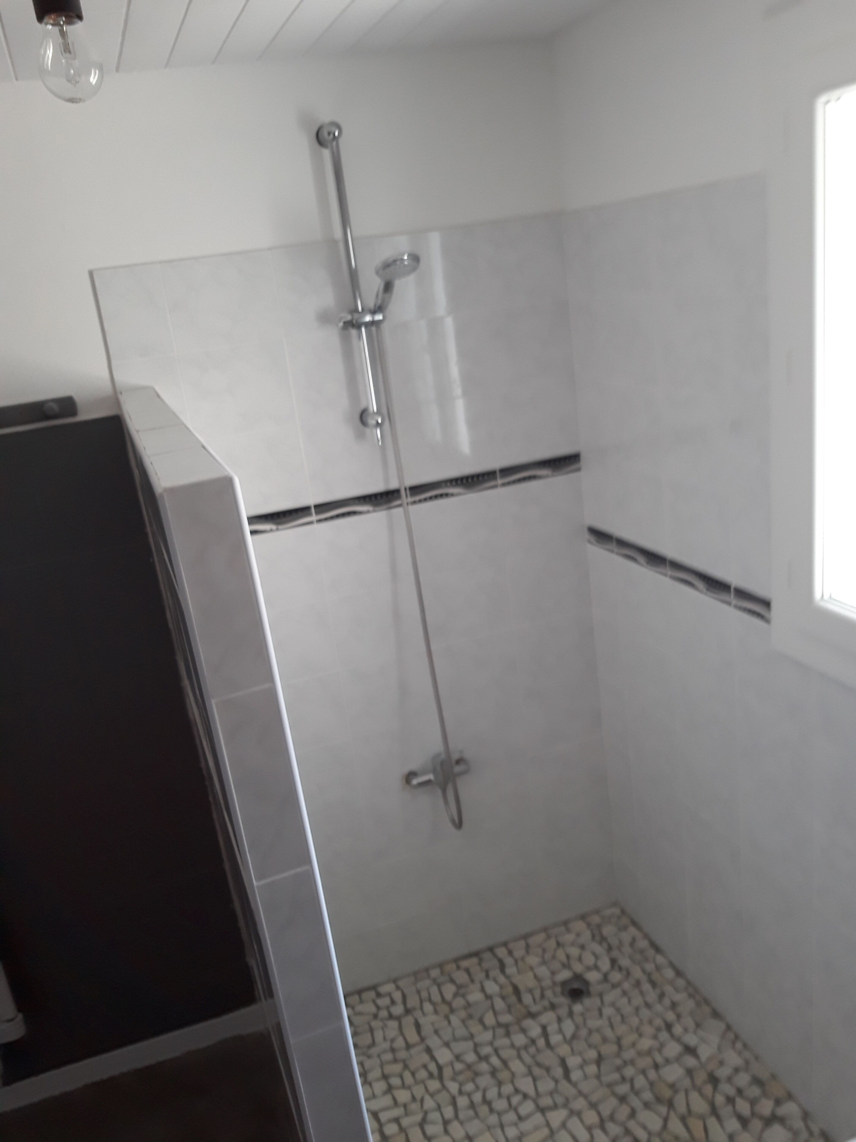 Triple Room (Prune) | Bathroom shower