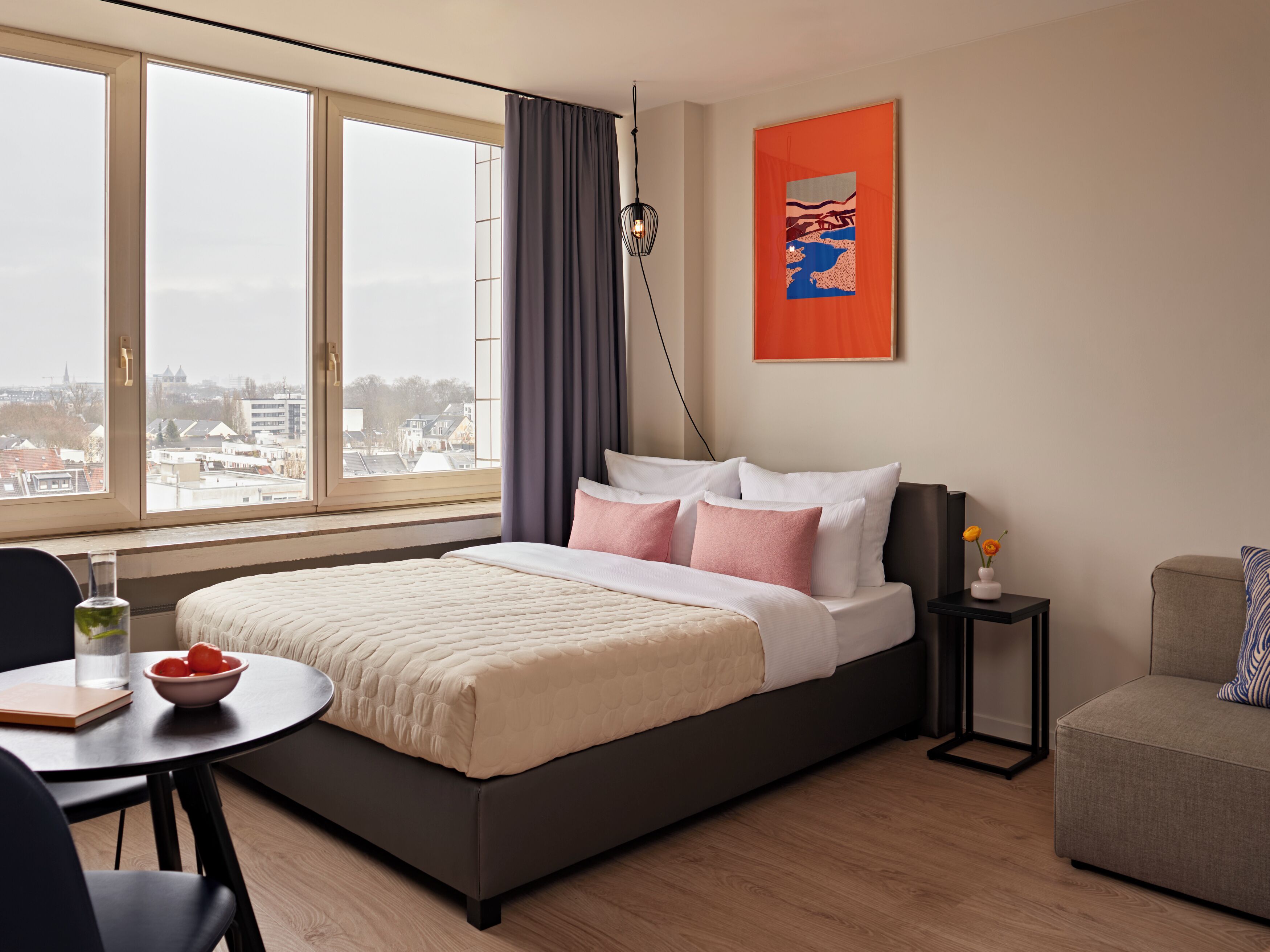 Large Studio with Kitchen | Premium bedding, in-room safe, laptop workspace, free WiFi