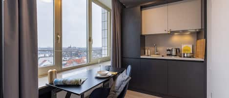 MinikylskÄp, kaffe- och tebryggare och vattenkokare
