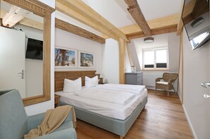Deluxe-Apartment | Allergikerbettwaren, individuell dekoriert, schallisolierte Zimmer
