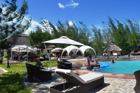 Outdoor pool. Zalala Beach Lodge