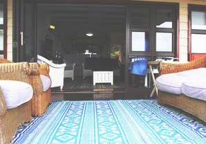 Rumah, 4 kamar tidur, pemandangan laut | Teras/patio