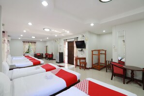 Family Suite | Desk, free WiFi, bed sheets - OYO 553 Kongsup Resort (Lamphun)