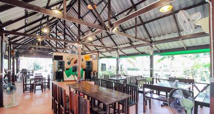 OYO 606 Baan Suansabai Pleanpanmai Resort Amphawa