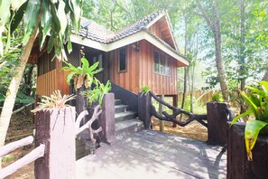 Front of property - OYO 604 Ruen Mai Horm Resort (Na Yong)