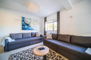 Comfort Apartment, 2 Bedrooms (A2) | Living area