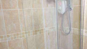 City Penthouse | Bathroom shower