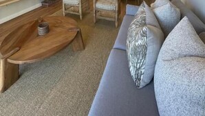 Uklassifisert bilde, 5 av 16, knapp
