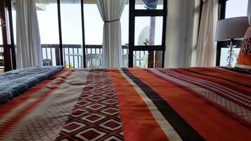 House, 4 Bedrooms | 4 bedrooms, bed sheets