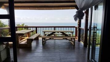 Casa, 4 habitaciones | Vista a la playa o el mar