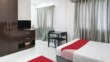 Free WiFi, bed sheets