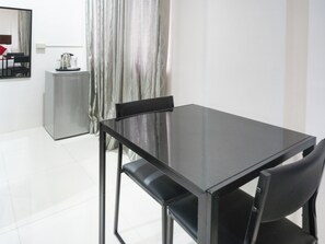 Superior Family Room | Free WiFi, bed sheets - Braveheart Residency (Davao)