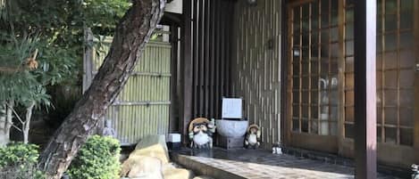 施設の正面
