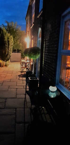 Front of property - evening/night - The Vine B & B (Alford)