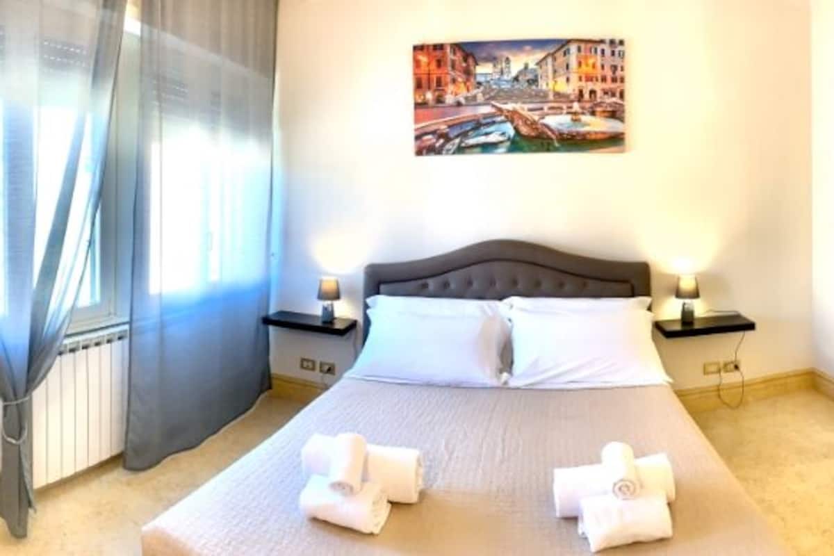1 bedroom, in-room safe, individually decorated, individually furnished