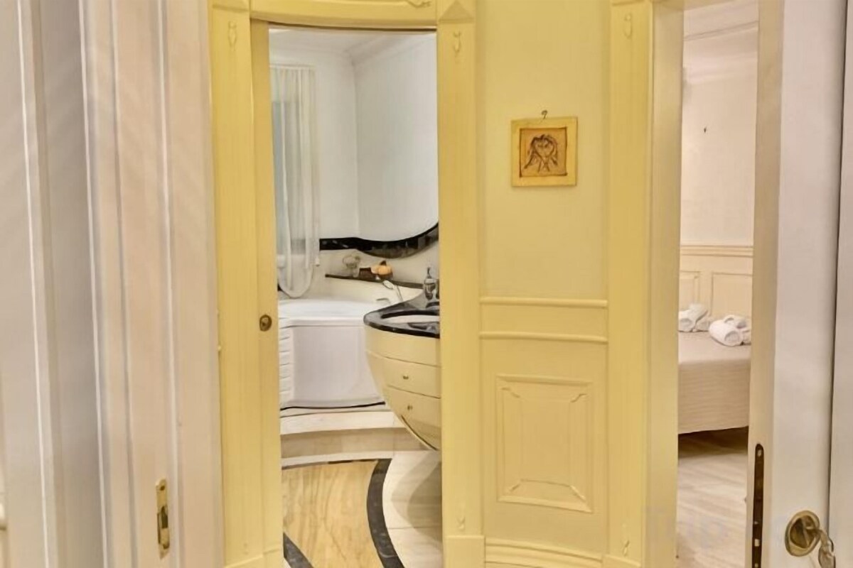 In-room safe, desk, iron/ironing board (on request), cribs (surcharge)