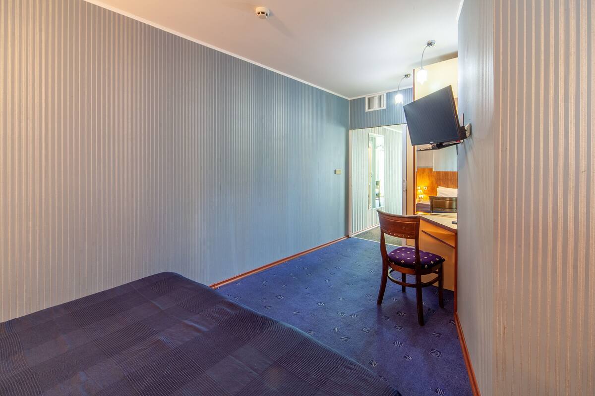 In-room safe, desk, laptop workspace, blackout curtains