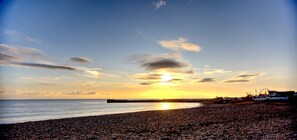 Beach nearby - Victoria Heights (St Leonards-On-Sea)