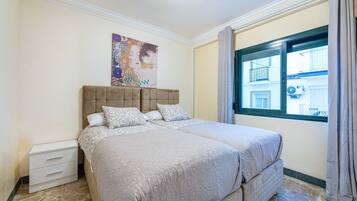 1 bedroom, in-room safe, desk, soundproofing