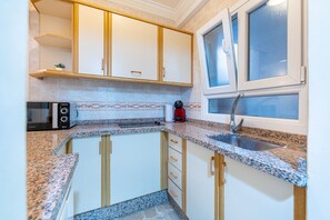 1 bedroom, in-room safe, desk, soundproofing