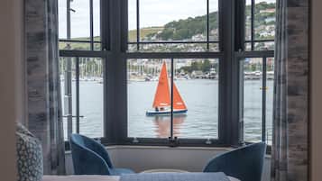 Deluxe Double Room, Ensuite, Harbour View (Harbour room)