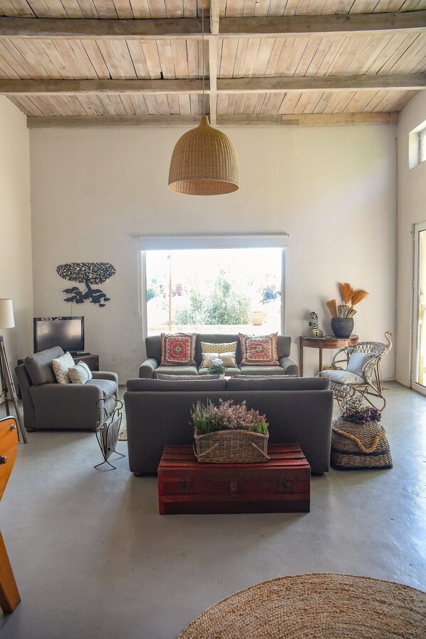 Suite, Mountain View | Living area