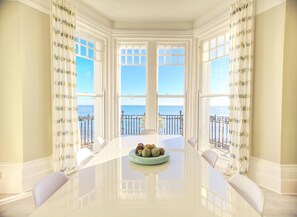 Dining - The Palace - Ocean Suite (Hastings)