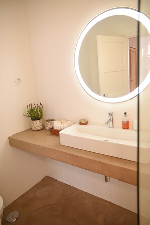 Bathroom - Vumba - The Alembic (Arganil)