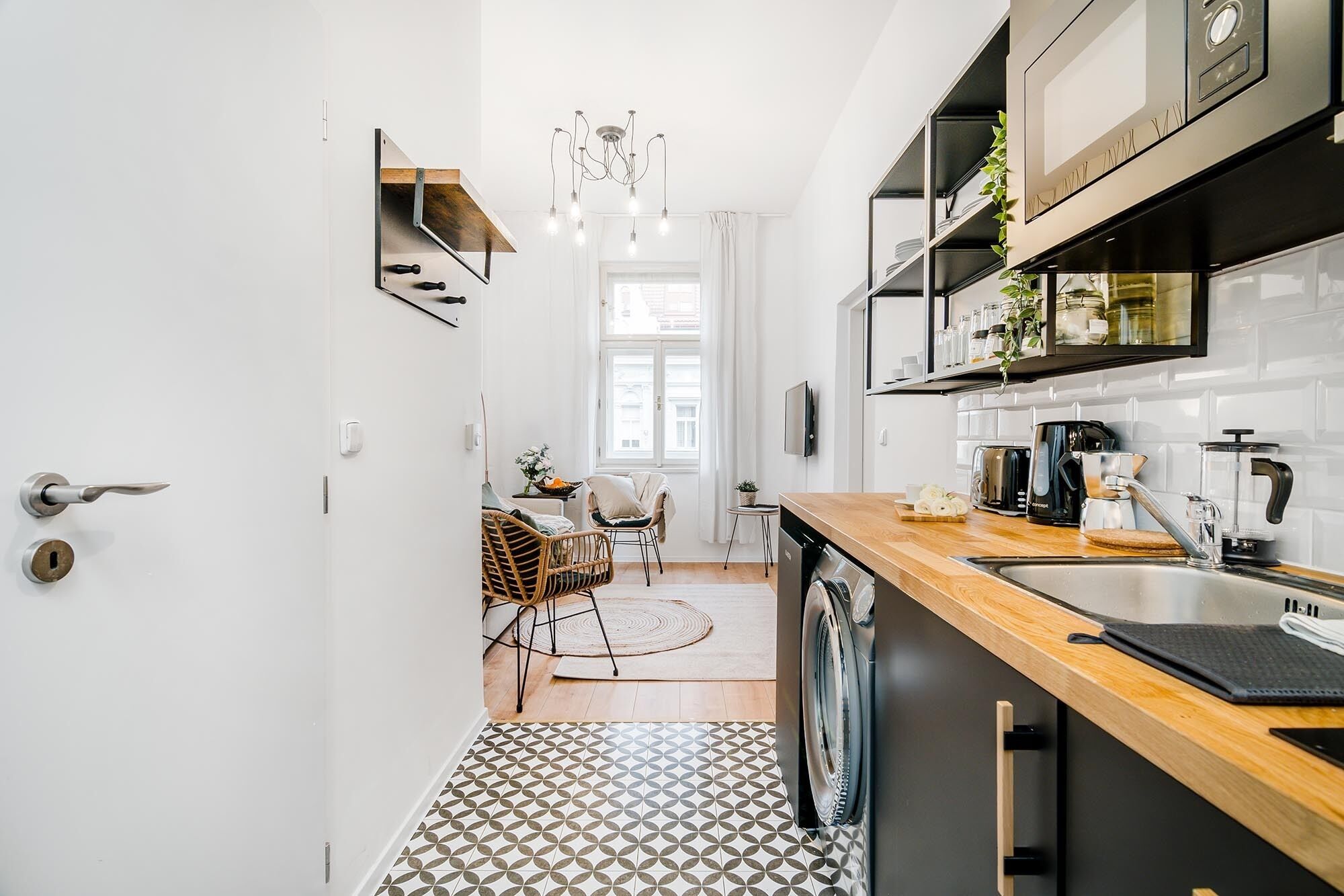 Comfort-Apartment | Eigene Küche | Kühlschrank, Mikrowelle, Ofen, Herdplatte