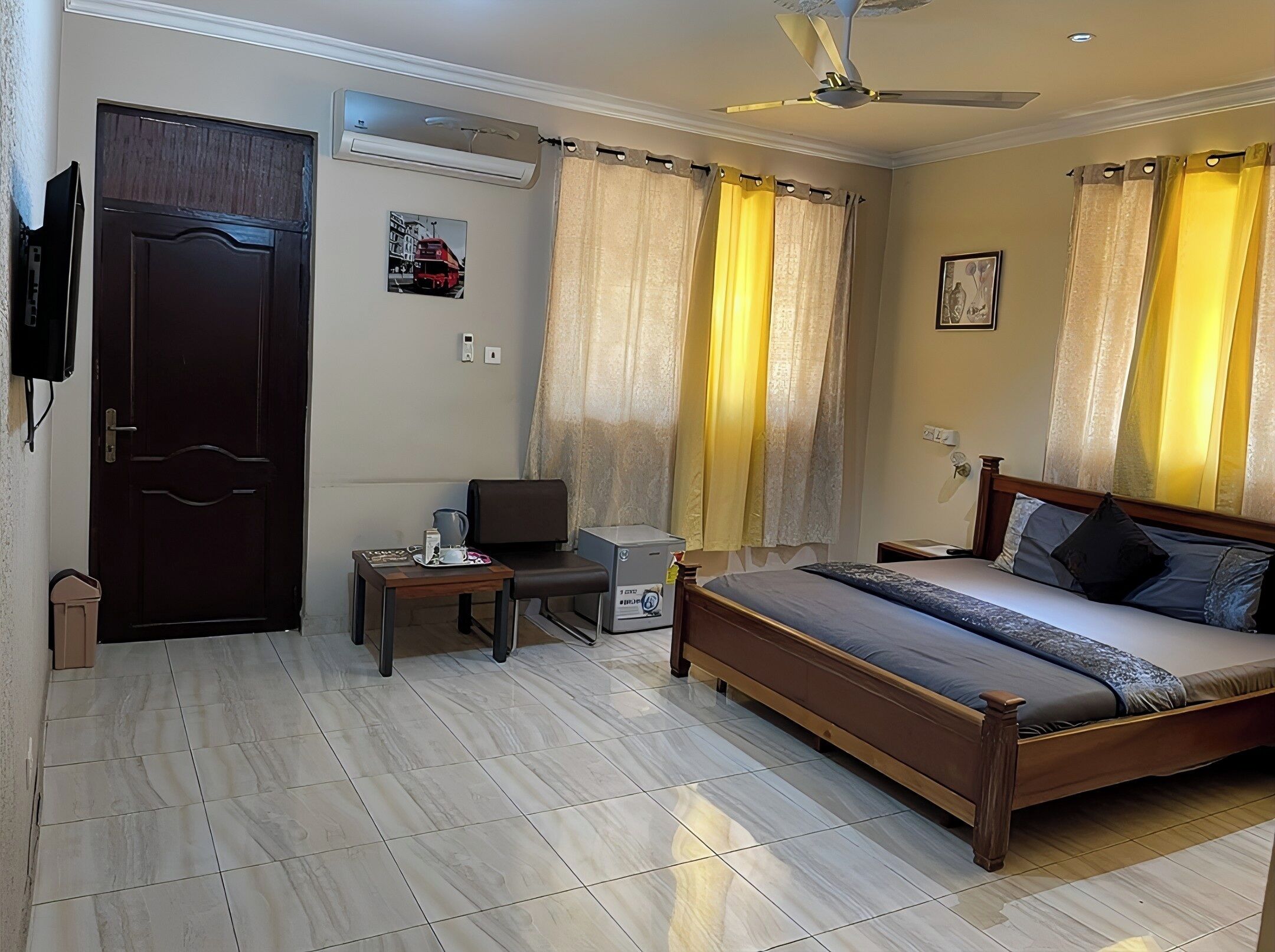 Executive Double Room | Hypo-allergenic bedding, individually furnished, desk, laptop workspace