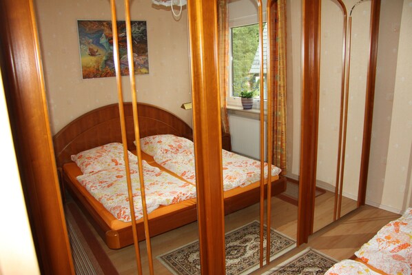 Apartment (2)