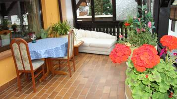 Apartment (2) | Terrace/patio