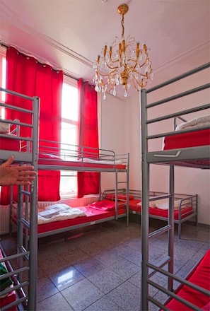 Basic Shared Dormitory, Mixed Dorm