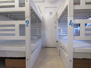 Blackout curtains, free WiFi, bed sheets - hostal boutique Nowah (Santa Marta)