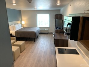 Standard Room, 1 King Bed with Sofa bed, Non Smoking (2 Person Sofa Bed) | Desk, laptop workspace, free WiFi, bed sheets - WoodSpring Suites Atlanta McDonough (McDonough)