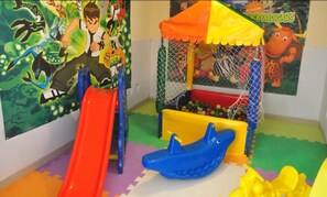 Children's play area - indoor - Hotel da Montanha (Miguel Pereira)