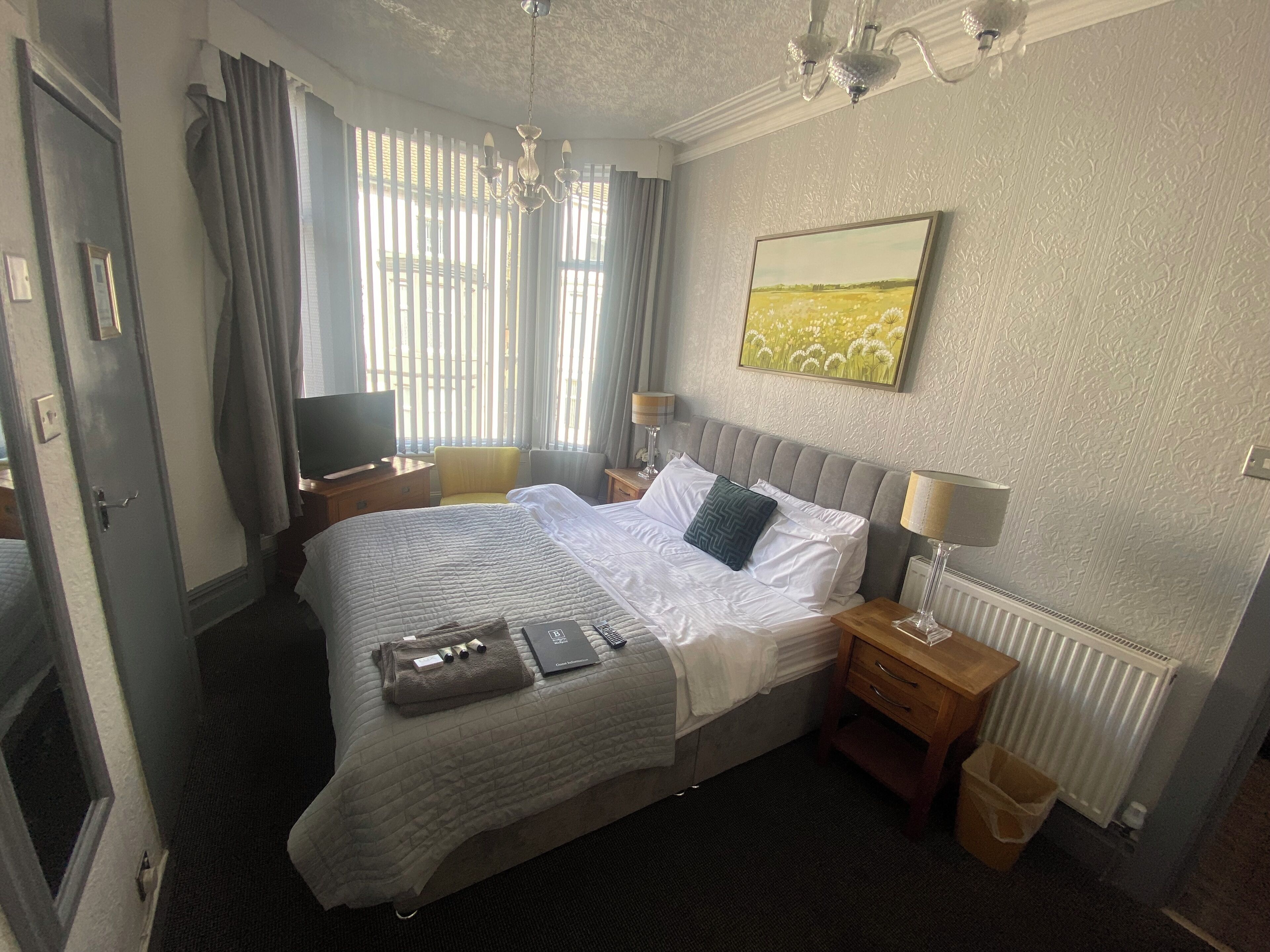 Quarto casal (Clubroom) | Roupas de cama premium, individualmente decorados