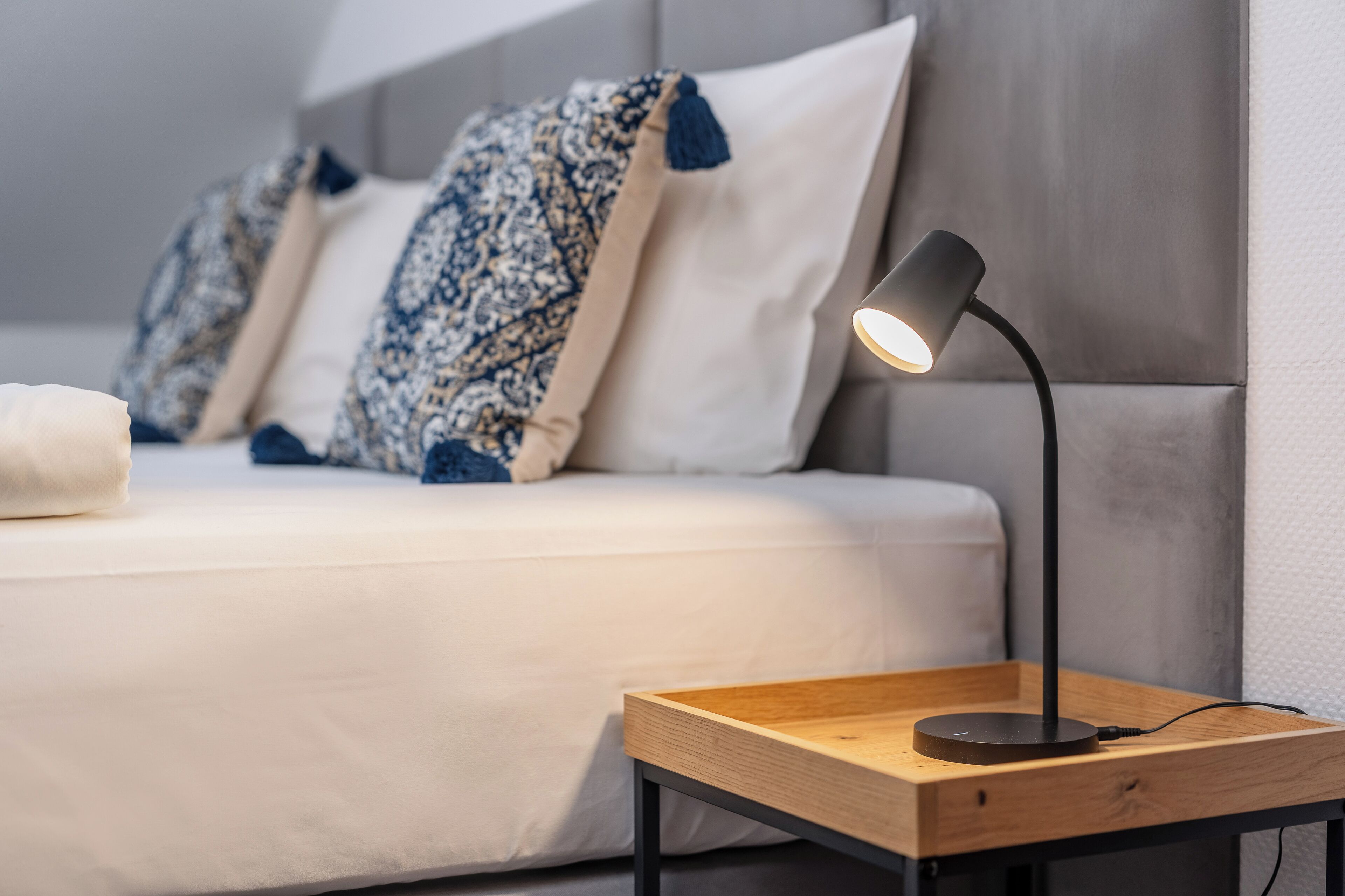 雙床房 | 低過敏寢具、客房內保險箱、書桌、筆電工作空間