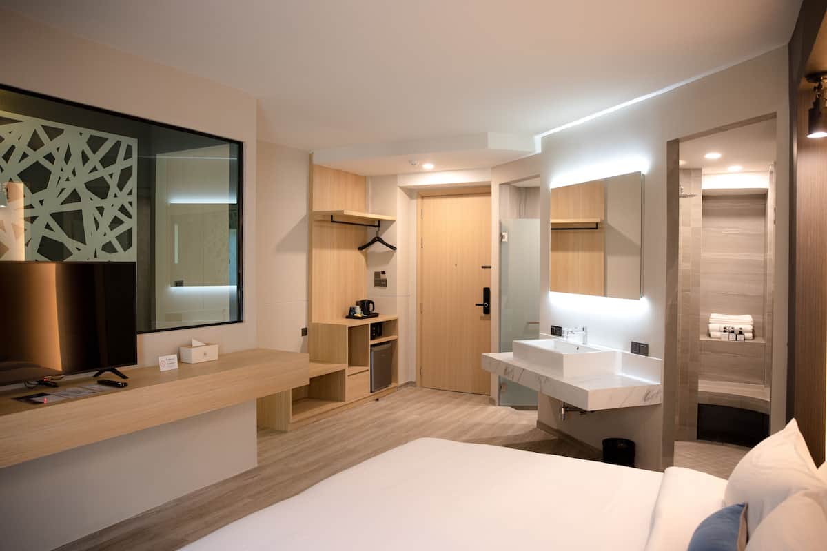 Honeymoon Room | Hochwertige Bettwaren, Minibar, Zimmersafe, Schreibtisch