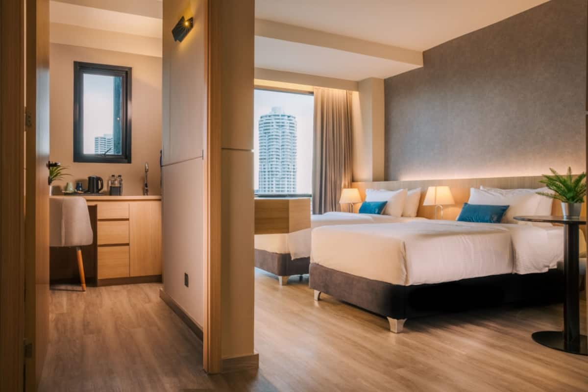 Deluxe Room Plus | 고급 침구, 미니바, 객실 내 금고, 책상