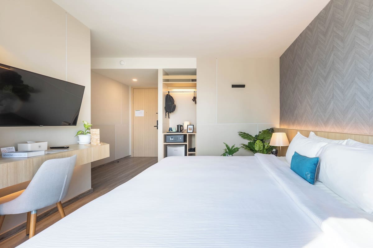 Deluxe-Zimmer | Hochwertige Bettwaren, Minibar, Zimmersafe, Schreibtisch