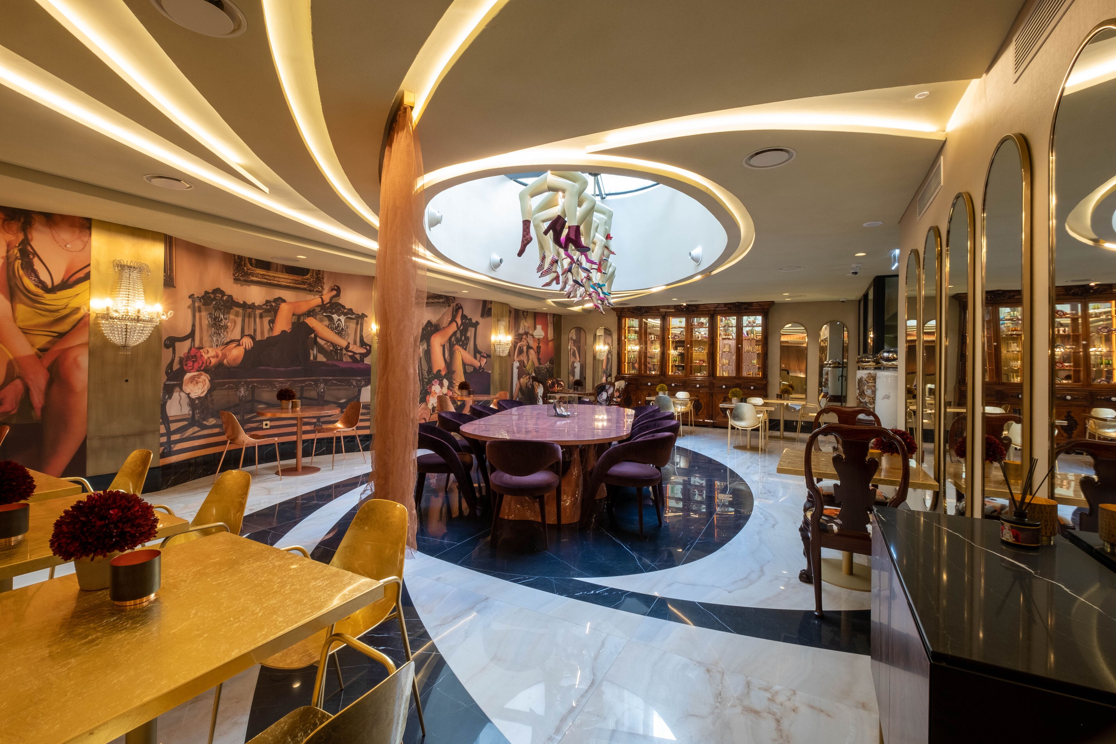 breakfast, lunch and dinner served