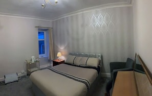 Hypo-allergenic bedding, free WiFi - Dunrigh Guest House (Oban)