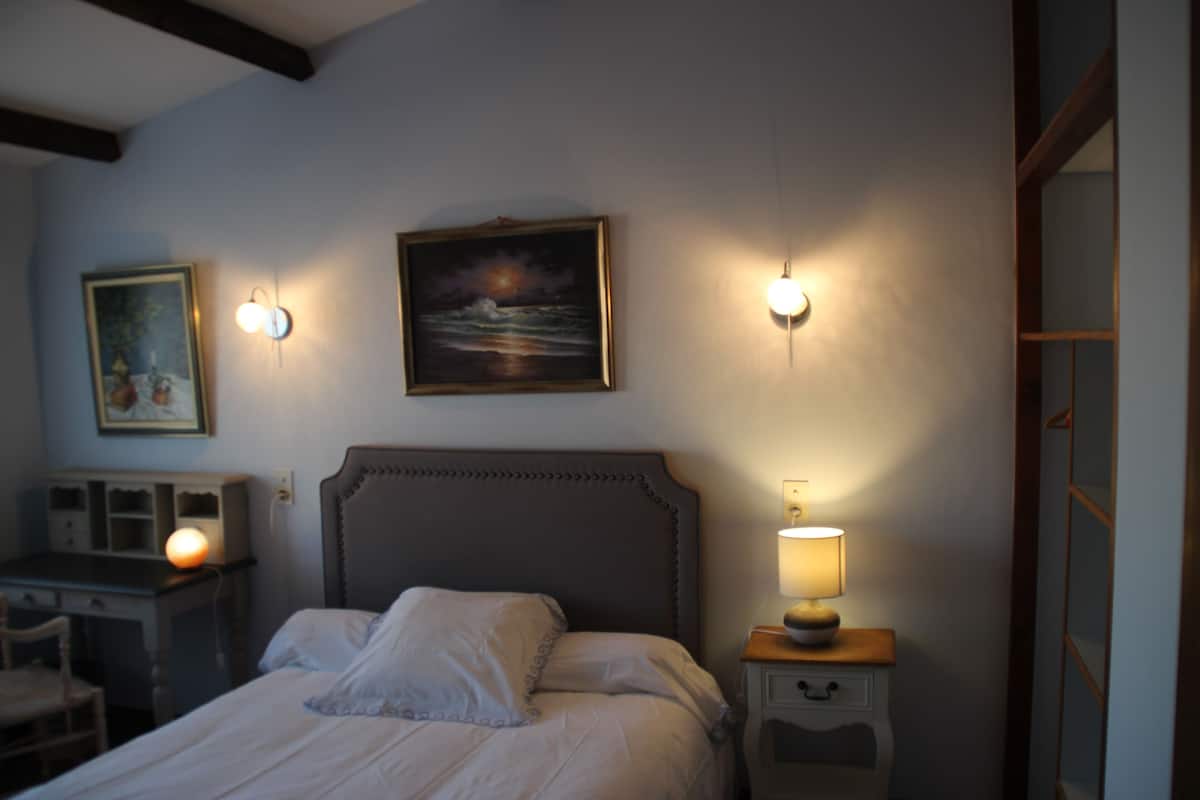 Double Room, 1 Double Bed, Refrigerator, Hill View | Premium bedding, minibar, individually decorated, individually furnished