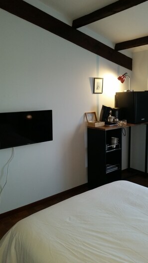 Double Room, 1 Double Bed, Refrigerator, Hill View | 1 bedroom, premium bedding, minibar, individually decorated