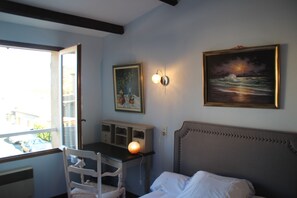 Double Room, 1 Double Bed, Refrigerator, Hill View | View from room - Chambres d'hôtes Elisa & Etienne (Manosque)