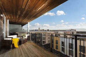 Executive Apartment | City view - Plymouth Sea View Apartment (Plymouth)