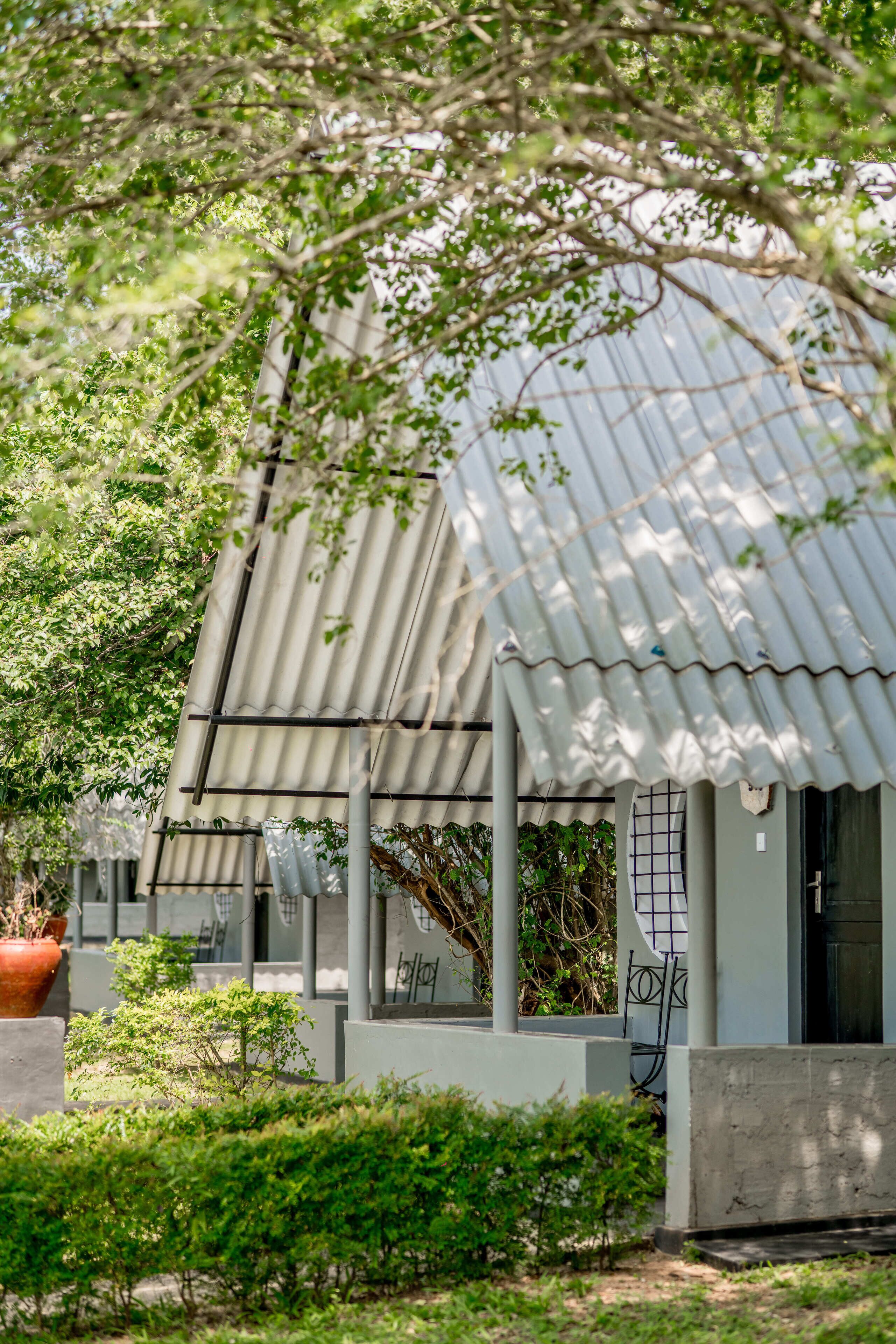 Economy Double Room | Meja, kalis bunyi, seterika/papan seterika, Wi-fi percuma 