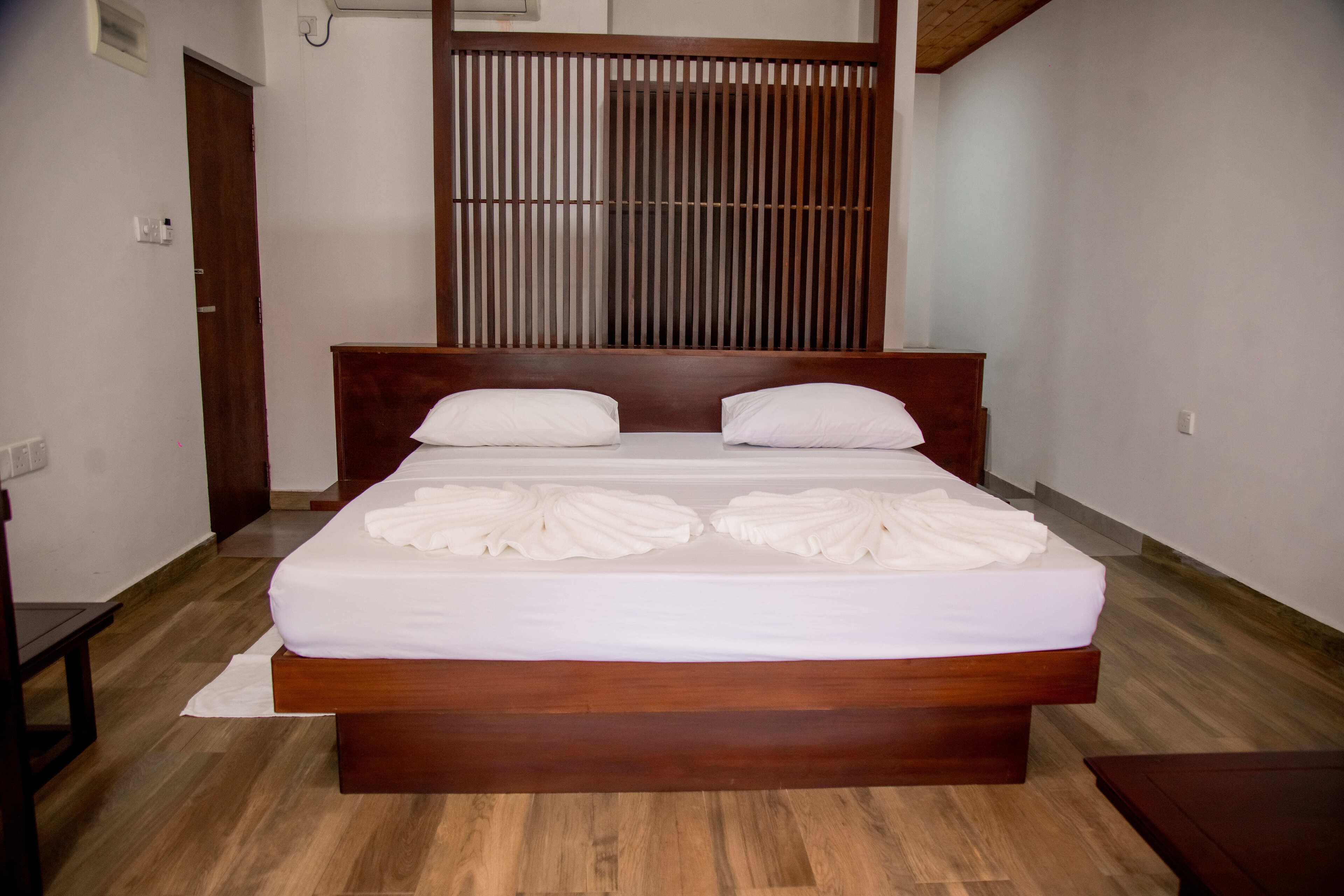 Standard Double Room | Desk, soundproofing, iron/ironing board, free WiFi